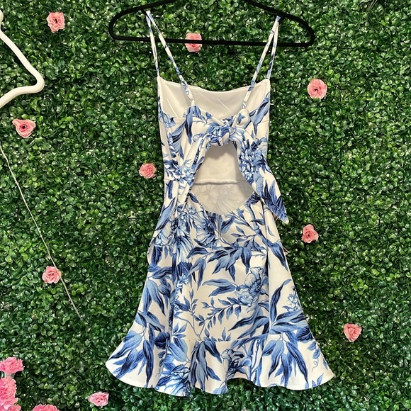 Blue and White Floral Dress (Stretchy) with back Bowtie - Picture 3 of 4